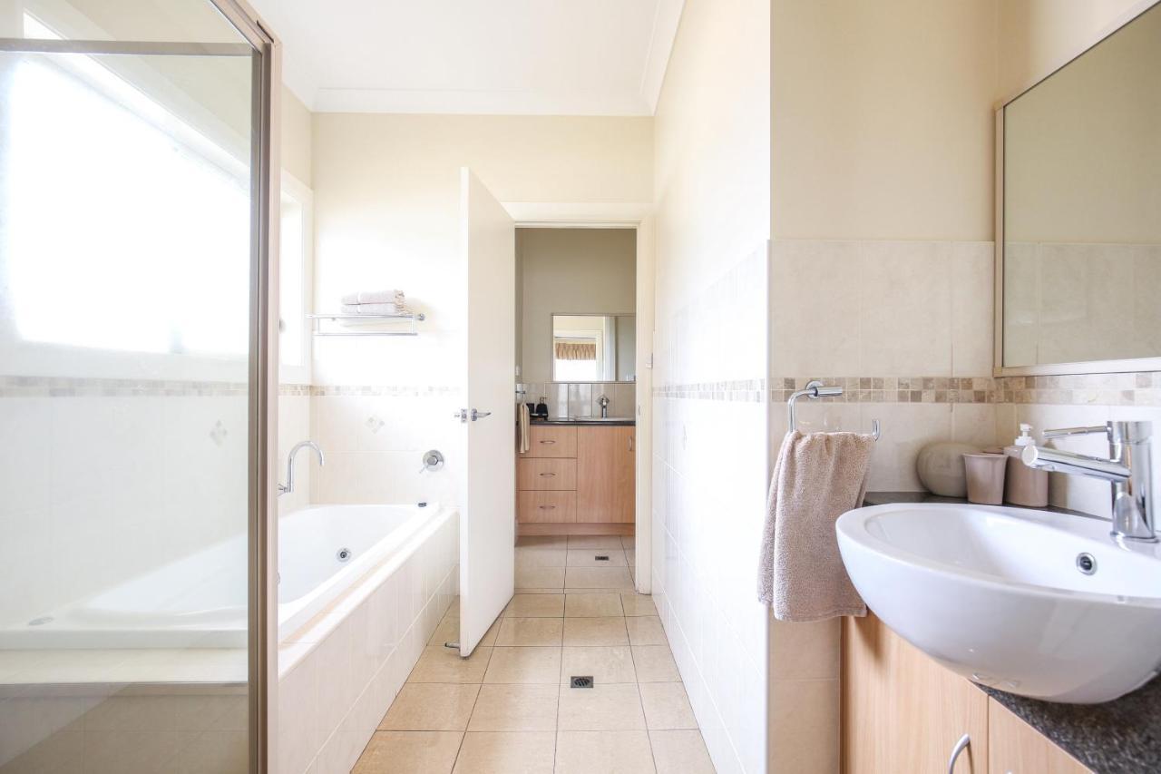 Mid City Motel Mount Gambier Buitenkant foto